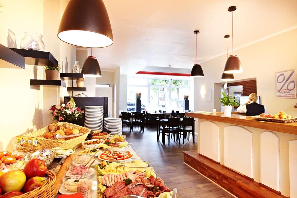 Hotel Ostseehalle Kiel By Premiere Classe Ресторан фото