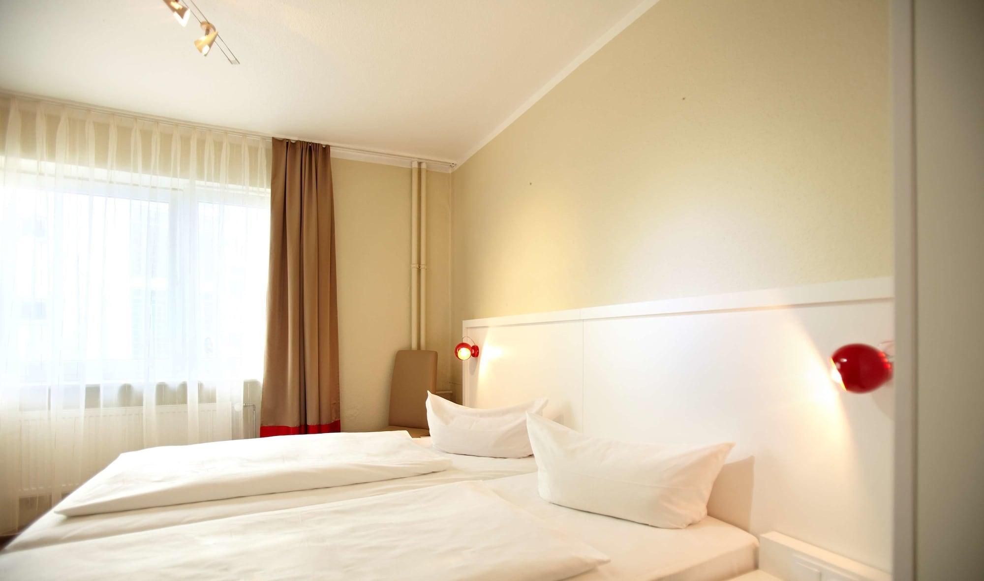 Hotel Ostseehalle Kiel By Premiere Classe Екстер'єр фото