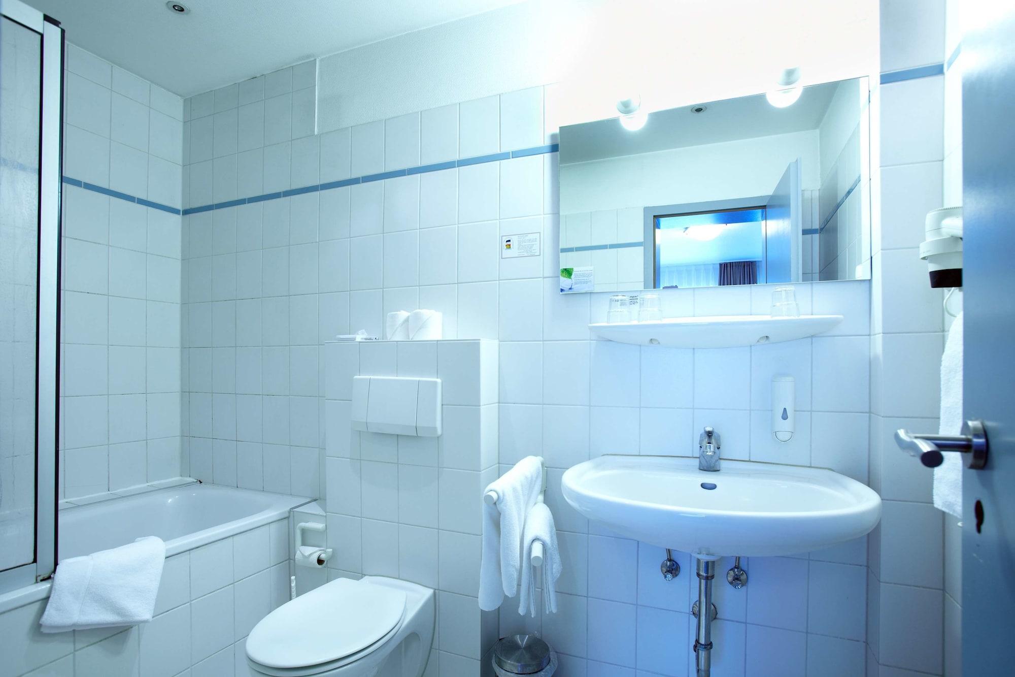 Hotel Ostseehalle Kiel By Premiere Classe Екстер'єр фото