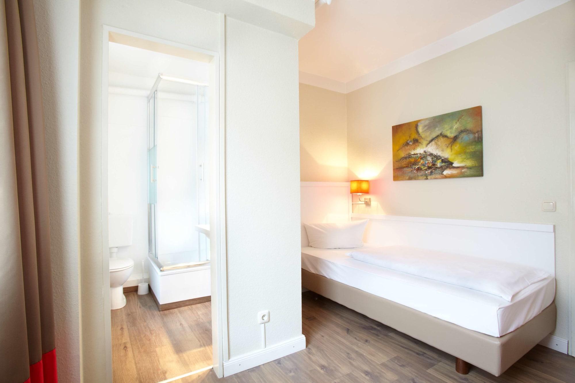 Hotel Ostseehalle Kiel By Premiere Classe Екстер'єр фото